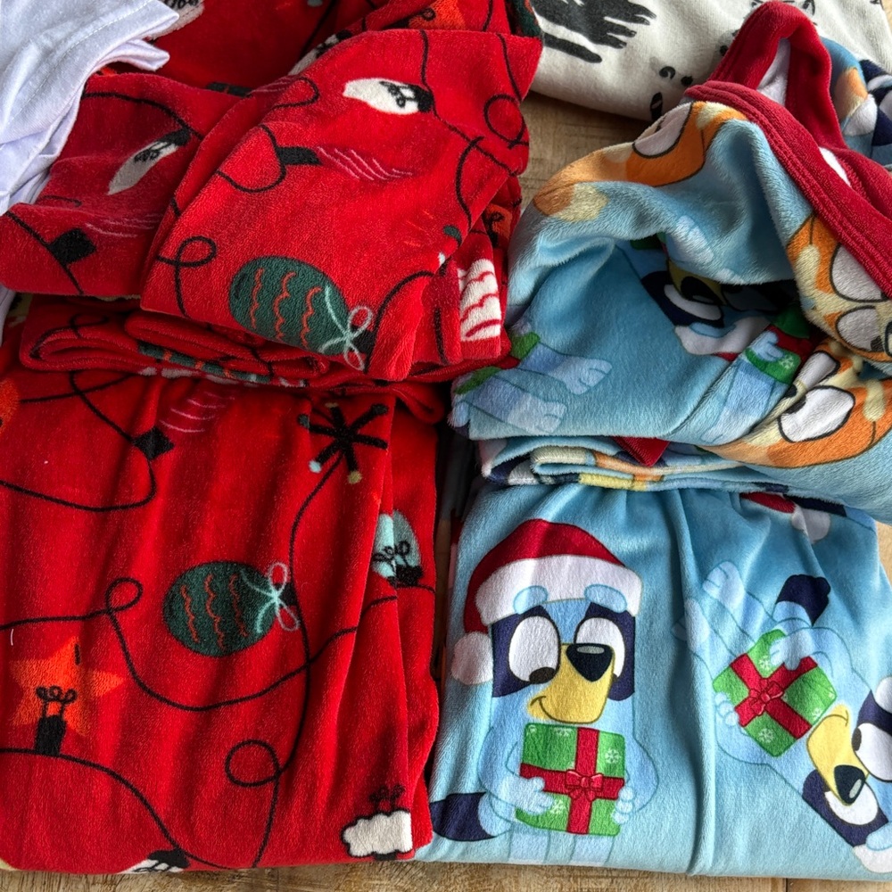 Large Mixed Brands Pajama Bundle size 8 - Picture 4 of 12